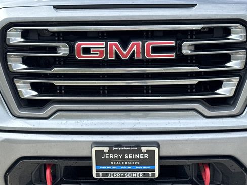Used 2021 GMC Sierra 1500 AT4 image 9