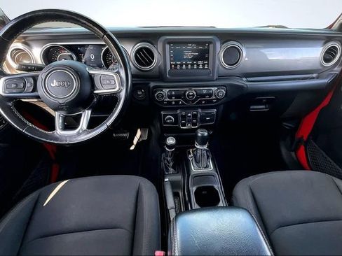 Used 2021 Jeep Wrangler Unlimited Sahara image 9