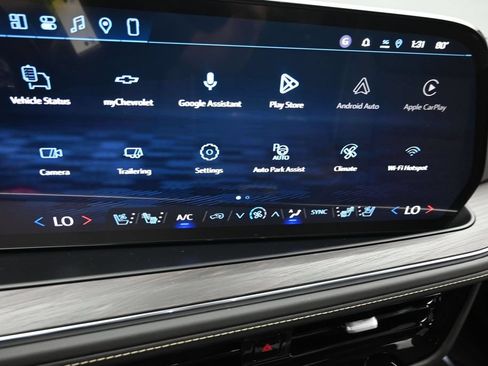New 2026 Chevrolet Suburban Premier w/ Sun And Tow Package AWD/4WD image 21