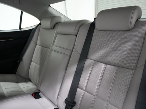 Used 2018 Lexus ES 350 image 11