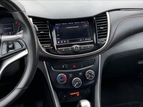 Used 2020 Chevrolet Trax LT w/ Redline Edition image 6