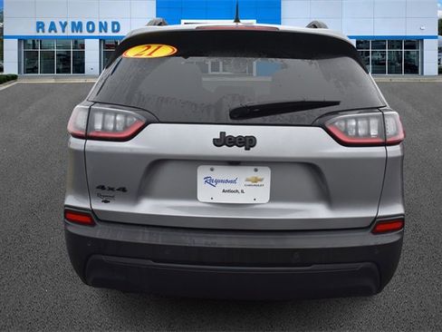 Used 2021 Jeep Cherokee Latitude Plus image 4