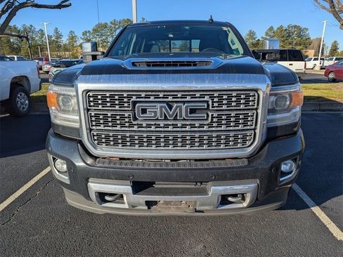 Used 2019 GMC Sierra 3500 Denali w/ Duramax Plus Package image 2