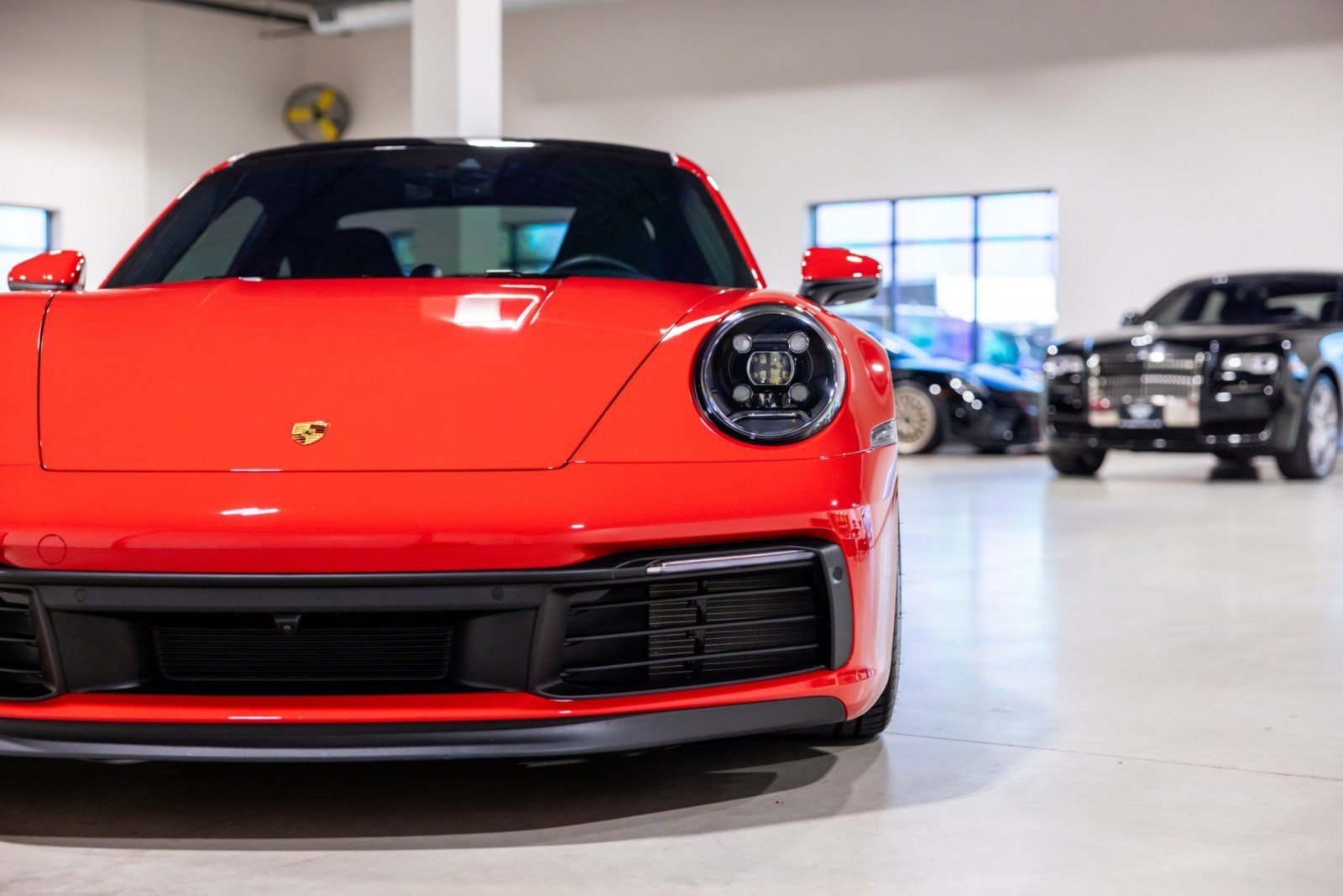 Used 2024 Porsche 911 Carrera RWD image 20