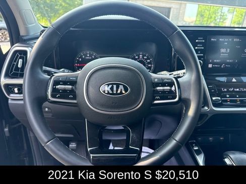 Used 2021 Kia Sorento S FWD image 21