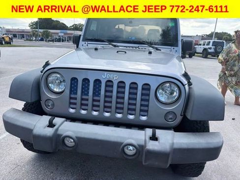 Used 2018 Jeep Wrangler Sport AWD/4WD image 2