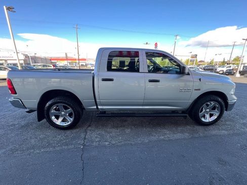 Used 2016 RAM 1500 Tradesman w/ Popular Equipment Group AWD/4WD image 5