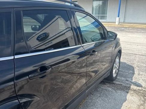 Used 2015 Ford Escape SE w/ Equipment Group 201A AWD/4WD image 3