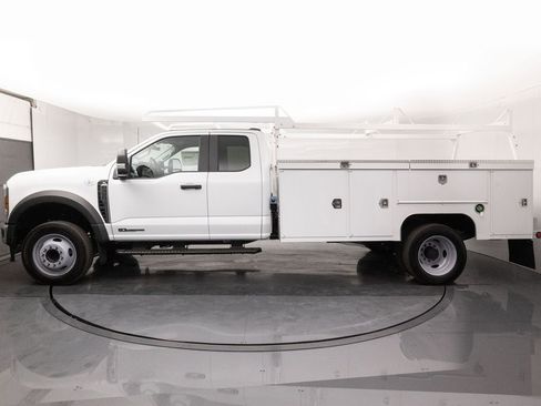New 2026 Ford F450 XL w/ XL Chrome Package image 5