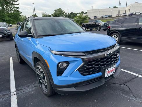Used 2024 Chevrolet TrailBlazer RS w/ Driver Confidence Package FWD image 4