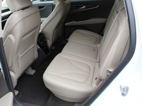 Used 2023 Lincoln Nautilus Reserve image 15