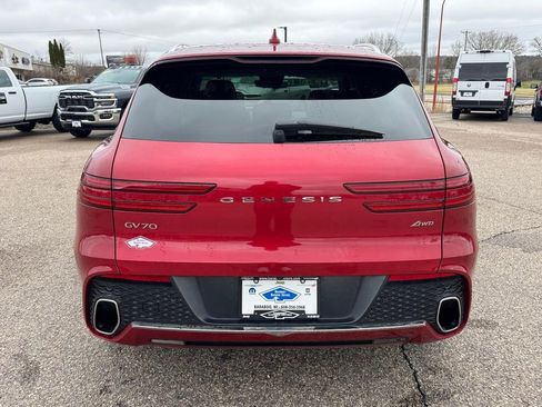 Used 2022 Genesis GV70 2.5T w/ Advanced Package image 3