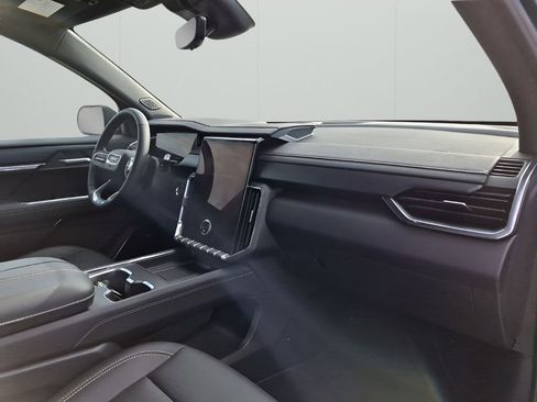 New 2026 GMC Acadia Elevation w/ Black Edition FWD image 16