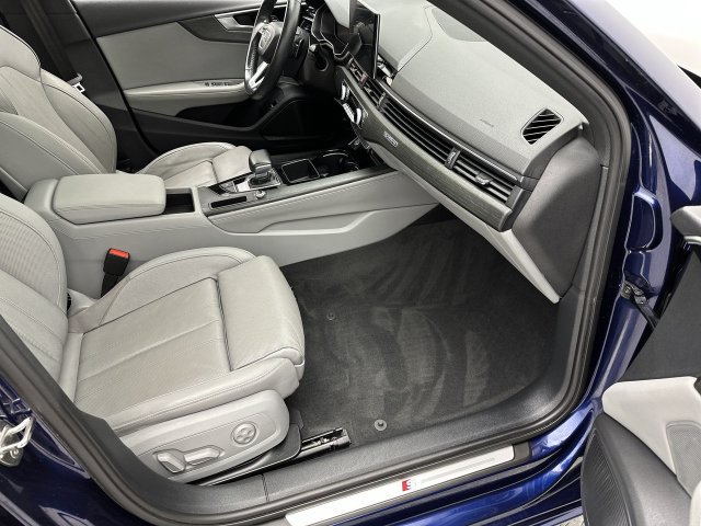 Used 2021 Audi A4 2.0T Premium Plus w/ Premium Plus Package AWD/4WD image 25