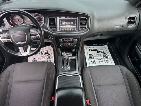 Used 2017 Dodge Charger SXT w/ Navigation & Travel Group RWD image 27