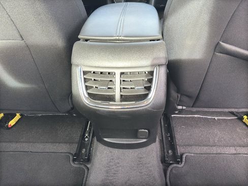 Used 2025 Chevrolet Malibu LT image 31