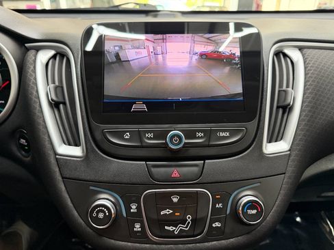 Used 2019 Chevrolet Malibu RS FWD image 29