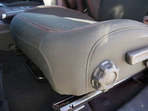 Used 2021 Jeep Gladiator Rubicon image 11