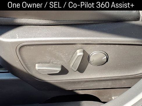 Used 2022 Ford Escape SEL image 19