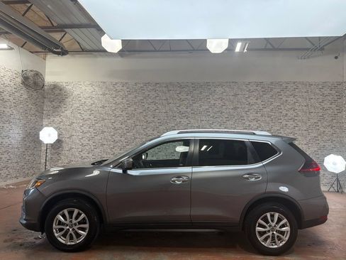 Used 2019 Nissan Rogue SV AWD/4WD image 4