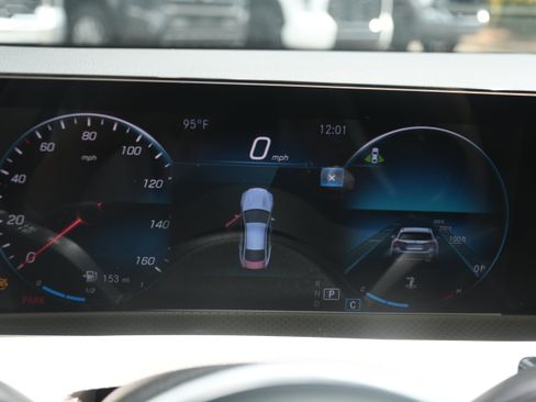 Used 2021 Mercedes-Benz CLA 250 image 15