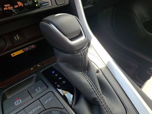 Certified 2025 Toyota RAV4 Limited w/ Advanced Technology Package image 15