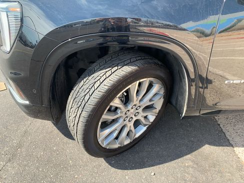 Used 2024 GMC Acadia Denali w/ Super Cruise Package FWD image 33