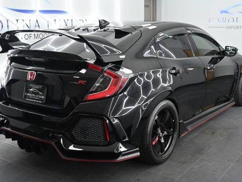 Used 2019 Honda Civic Type R image 4