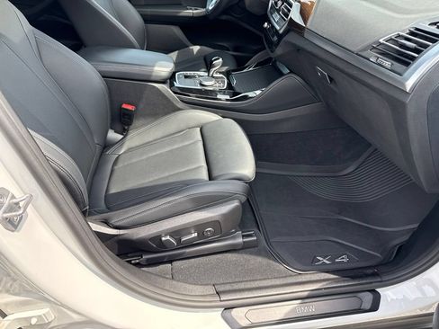 Used 2024 BMW X4 xDrive30i AWD/4WD image 25