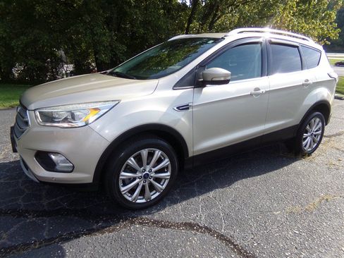 Used 2017 Ford Escape Titanium w/ Equipment Group 301A AWD/4WD image 1