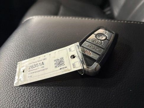 Used 2019 Ford F150 Lariat image 32