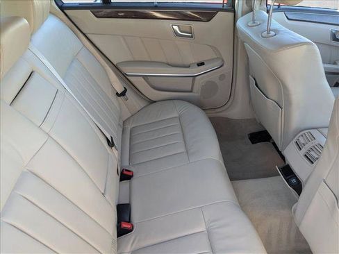 Used 2014 Mercedes-Benz E 350 4MATIC Wagon image 20
