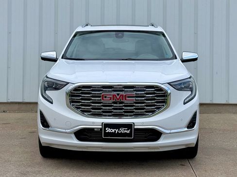 Used 2019 GMC Terrain Denali w/ Advanced Safety Package AWD/4WD image 9