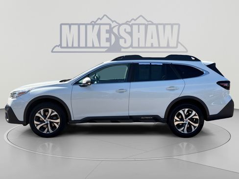 Used 2022 Subaru Outback Limited AWD/4WD image 2
