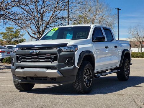 Certified 2024 Chevrolet Colorado Trail Boss w/ Technology Package image 4