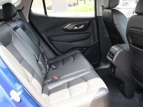 Used 2022 GMC Terrain SLT w/ LPO, Floor Liner Package AWD/4WD image 12
