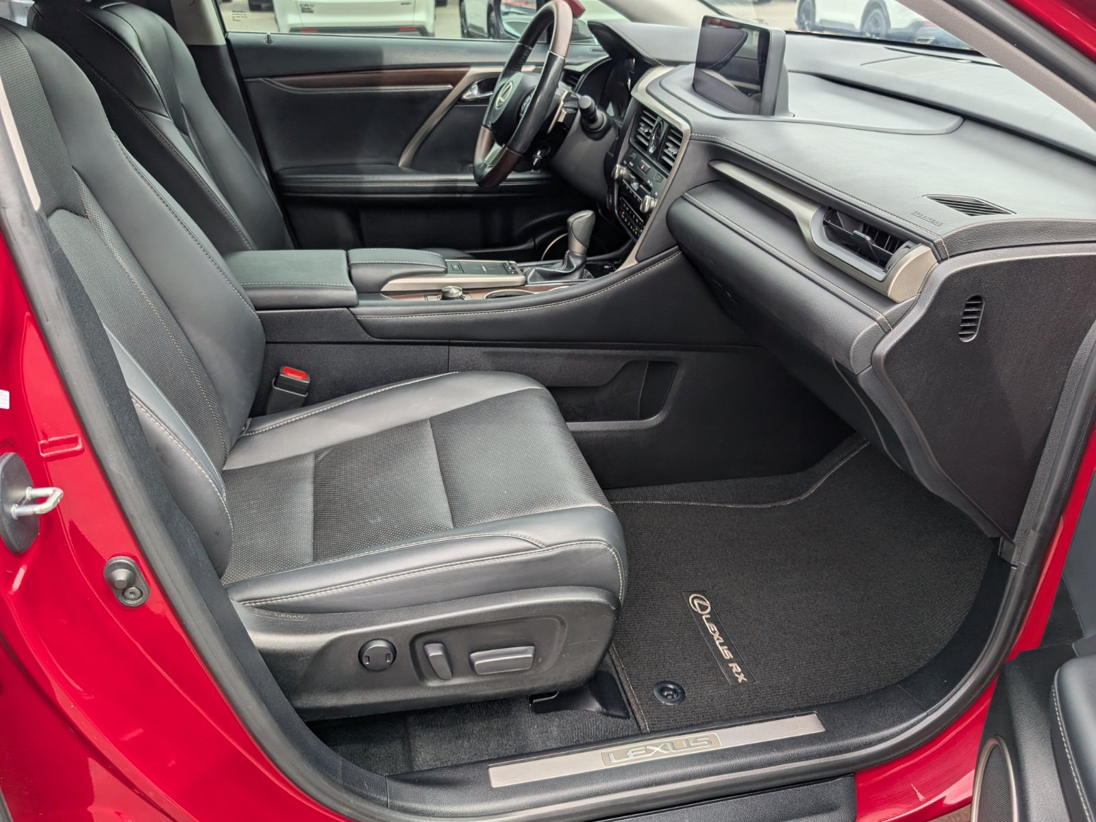 Used 2022 Lexus RX 350 FWD w/ Premium Package image 18