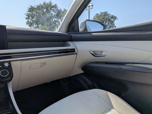 Used 2025 Hyundai Tucson SEL FWD image 17