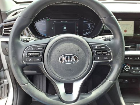 Used 2020 Kia Niro EX Premium FWD image 19