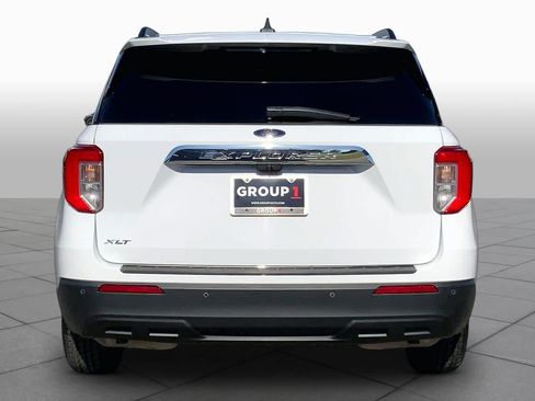 Used 2021 Ford Explorer XLT RWD image 5