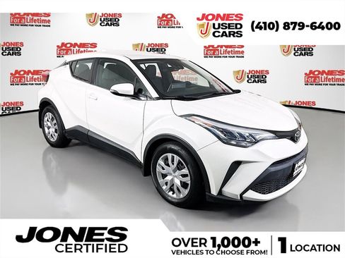 Used 2020 Toyota C-HR LE image 1