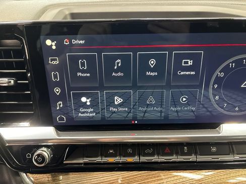 Used 2024 GMC Sierra 1500 Elevation AWD/4WD image 17