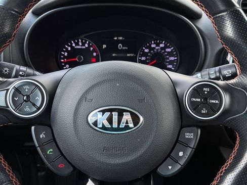 Used 2019 Kia Soul ! FWD image 21