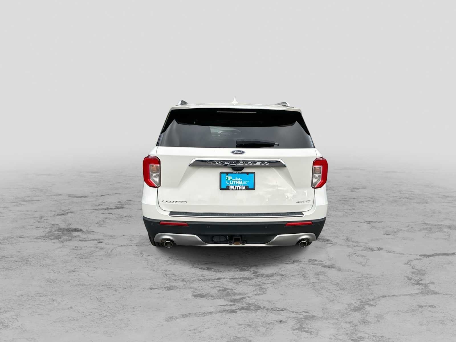 Used 2021 Ford Explorer Limited w/ Equipment Group 301A AWD/4WD image 7