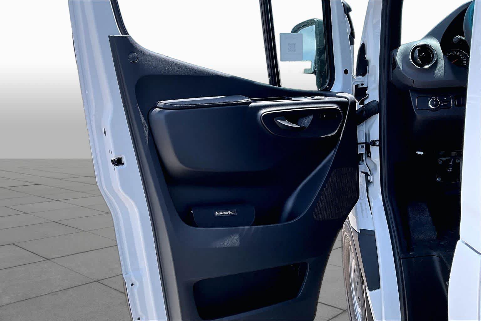 Used 2026 Mercedes-Benz Sprinter 2500 image 10