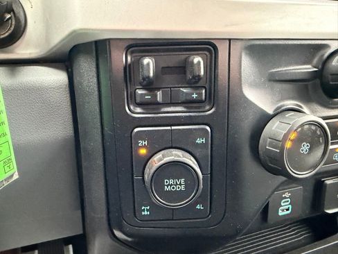 Used 2024 Ford F250 XLT image 25
