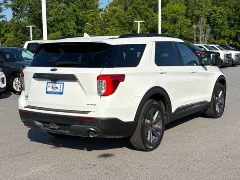 Used 2023 Ford Explorer XLT w/ Equipment Group 202A AWD/4WD image 5