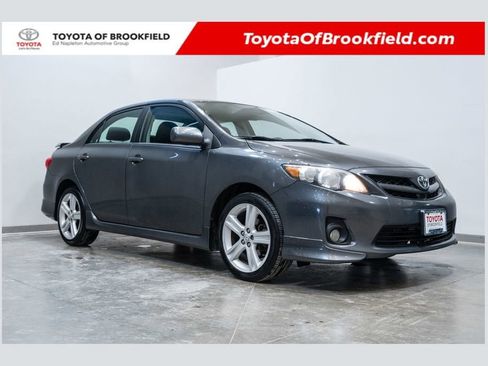 Used 2013 Toyota Corolla S w/ Premium Pkg image 1