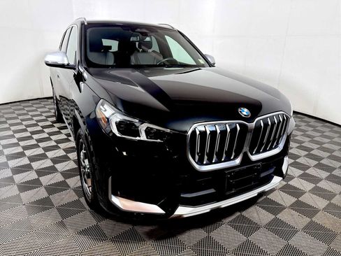 Used 2023 BMW X1 xDrive28i w/ Convenience Package AWD/4WD image 2