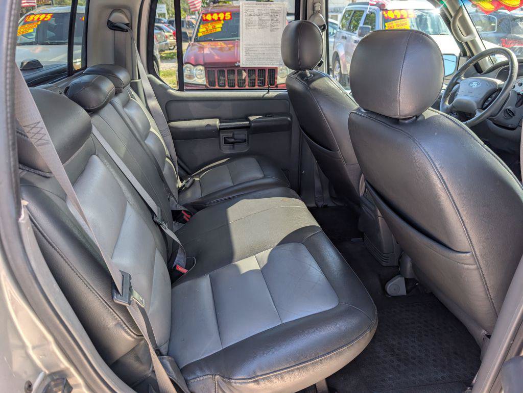 Used 2004 Ford Explorer Sport Trac XLT RWD image 12